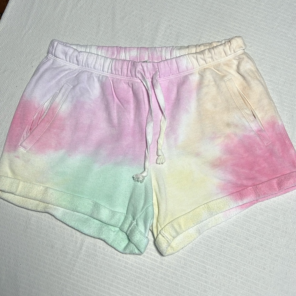 Victoria’s Secret PINK Tie-Dyed Shorts size small